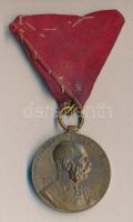 1898. Jubileumi Emlékérem a Fegyveres Erő Számára "Signum memoriae" Br érem mellszalaggal T:2 1898. Commemorative Jubilee Medal for the Armed Forces with ribbon C:XF