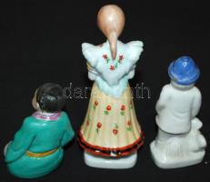 Három darab figurális porcelán apró hibákkal