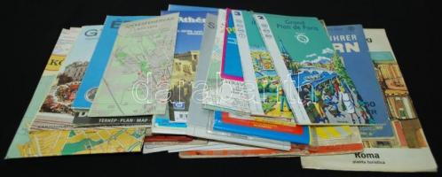 18 darabos autós térképtétel köztük pár háború előttivel