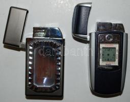 2db gázöngyújtó díszdobozban, az egyikben a WTC tornyokat ábrázoló világító képpel / 
Lighters