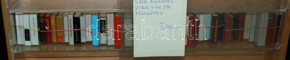 40db minikönyv a tárolásukra szolgáló vitrinben, 48x50x9cm