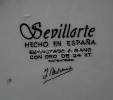 Spanyol dísztányér, Sevillarte 24K arany díszítéssel, jelzett, d:15