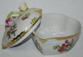 Nagyméretű, kézzel festett, Viktória-mintás, hibátlan rózsás porcelán bonbonnier / Herend chinaware ...
