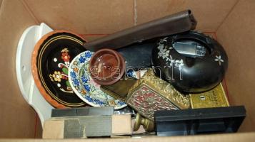 Vegyes bolhapiac tétel: masszírozógép, polc, bőr sszemüvegtok, egyéb érdekességek