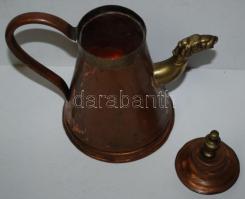 Réz kosfejes kanna, megviselt állapotban, m:21 cm