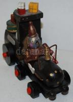 Frohes Fest zenélő karácsonyi vonat, m:13 cm, h:20 cm, apró hibákkal