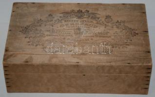 Cca 1900 fa Gerbeaud doboz, sérült