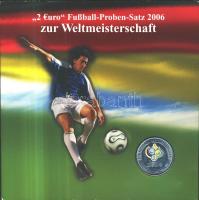 Németország 2006. 2&#8364; (5x) "Futball Világbajnokság" PRÓBA szett emlékéremmel és dísztokban T:1 Germany 2006. 2 Euro (5x) "Futball World Championship" PROBE set with commemorative medallion C:UNC