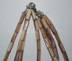 Régi, négysoros gyöngyház nyaklánc ezüst szerelékkel, hozzá tartozó fülbevaló párral / 
Antique 4 li...