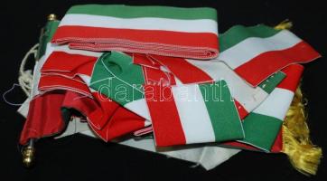Magyar zászlók, nemzetiszín szalagok tételben / Hungarian flags