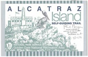 1991 Az Alcatraz utolsó börtönigazgatója által aláírt nyomtatvány / Autograph signed by the last cap...