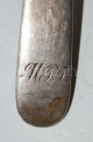 Antik ezüst kanál és kis kanál, egyik címeres, jelzettek 1844,1854 és mesterjelek, Nettó 80 g./ 2 si...