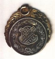 1926. "1896-Vándor Kedv-Kerékpárkör / 30 éves Jubileum" Ag emlékmedál nemesfém és "FA" szignó jelzéssel! (Br.: 16.5g / 36mm x 39mm) T:2