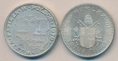 Olaszország / Lengyelország 1978-1979. 2db fém II. János Pál Pápa emlékérem T:vegyes Italy / Poland 1978-1979. 2 pieces of commemorative metal medallion of Pope John Paul II C:Mixed