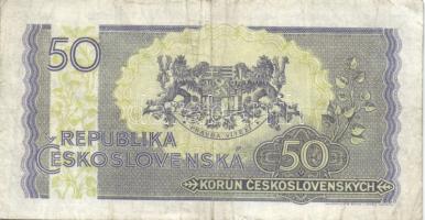 Csehszlovákia 1940. 100K + 1945. 50K T:II-,III
Czechoslovakia 1940. 100 Korun + 1945. 50 Korun C:VF,...