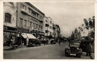 Marosvásárhely main square, Hotel Splendid, automobile