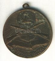 Füsti Szeged (20.sz.) 1932.. Lövész Br díjérem (40mm) "Küzdj és Bízzál" T:2
