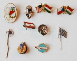 10db különféle zománcozott jelvény, köztük érdekes darabok is! T:2