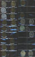 Vegyes világpénz gyűjtemény nagyalakú albumba rendezve, összesen 230db érme, köztük ezüst érmék is, ...