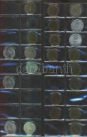 Vegyes világpénz gyűjtemény nagyalakú albumba rendezve, összesen 230db érme, köztük ezüst érmék is, ...