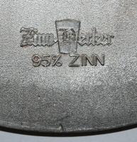 2db falra akasztható ón plakett: Schloss Lichtenstein és Kempten / 
Tin plaques, d: 14cm