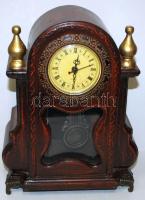 Antik hatású modern fa óra /  Modern wooden clock with old style, 27x21x10cm