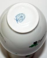 Kézzel festett Persil-mintás jelzett Herendi porcelán vázácska hibátlan állapotban /
Handpainted Her...