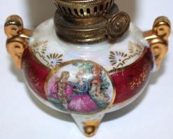Régi kis aranyozott matricás majolika petróleumlámpa / 
Vintage faience oil lamp, 16cm