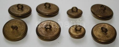 6db nagyobb és 2db kisebb méretű katonai egyenruha gomb T:2