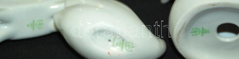 3db Hollóházi porcelán állatfigura és egy matricás, Győr látképével díszített porcelán kulacs / 
Hol...