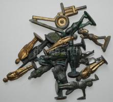 Világháborús ólomkatonák összesen 18 db