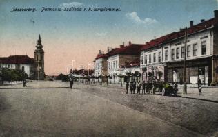 Jászberény Pannónia Szálló, Római katolikus templom