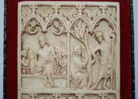 Bibliai jeleneteket ábrázoló dombormű, múzeumi replika