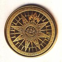 Nagy-Britannia 2000. "Millenniumi emlékérem  Greenwich" aranyozott fém emlékérem (44mm) dísztokban T:PP Great Britain 2000. "Official Millennium Greenwich Mint Medallion" gold-plated medallion (44mm) in case C:PP