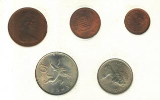 Nagy-Britannia 1971. 1/2p-10P 5klf db "Britannia első decimál érméi" szettben T:1 Tanúsítv...
