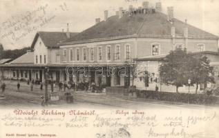 Párkánynána railway station