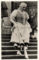 Vitéz Nagybányai Horthy Miklósné díszmagyarban