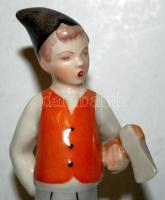 Aquincum porcelán kisfiú baltával, kézzel festett, jelzett, hibátlan állapot / Aquincum chinaware boy in flawless condition  16 cm