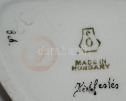 Aquincum porcelán kisfiú baltával, kézzel festett, jelzett, hibátlan állapot /
Aquincum chinaware bo...