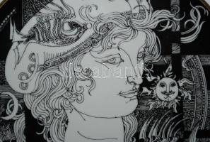 Szász Endre által tervezett Hollóházi porcelán dísztányér, jelzett, hibátlan / Faces designed by End...