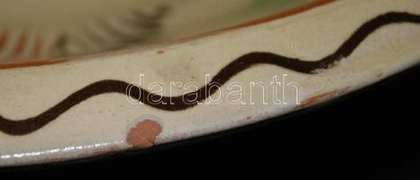 Karcagi fali virágos dísztányér, kézzel festett, jelzett, apró lepattanás a szélén, d:32 cm