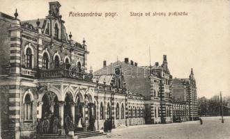 Aleksandrów railway station