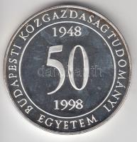 1998. "Budapesti Közgazdaságtudományi Egyetem 50 éves" ezüstözött fém emlékérem dísztokban T:PP