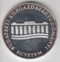 1998. "Budapesti Közgazdaságtudományi Egyetem 50 éves" ezüstözött fém emlékérem dísztokban...