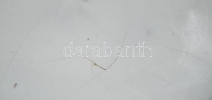 Iparművész tál, jelzés nélkül, máz hibával