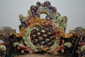 Díszkanapé, varrótű tartó párnával, jelzett Fischer Ignác Budapest, 1880 körül, kézzel festett arany...