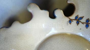 Díszkanapé, varrótű tartó párnával, jelzett Fischer Ignác Budapest, 1880 körül, kézzel festett arany...