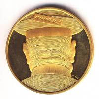 Fritz Mihály (1947-) 1991. "Szovjet csapatok kivonása / KONYEC" aranyozott emlékérem (42,5...