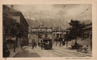 Innsbruck, triumphal arch, tram (EK)