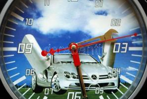 Autós fali óra, újszerű állapotban, d:32 cm